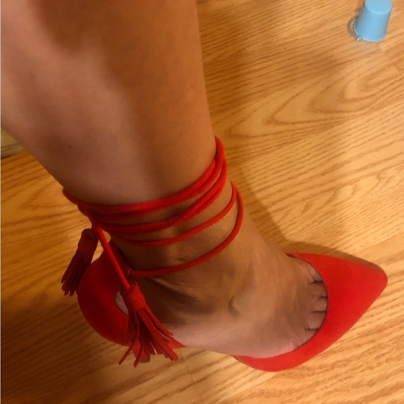 Aldo brand new shoes in color red with ankle straps. Size 7-1/2 - Picture 3 of 4